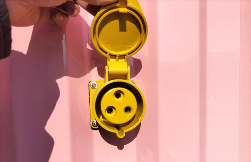 receptacle for the generator
